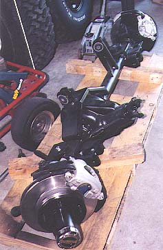 AxleFront.JPG (24533 bytes)